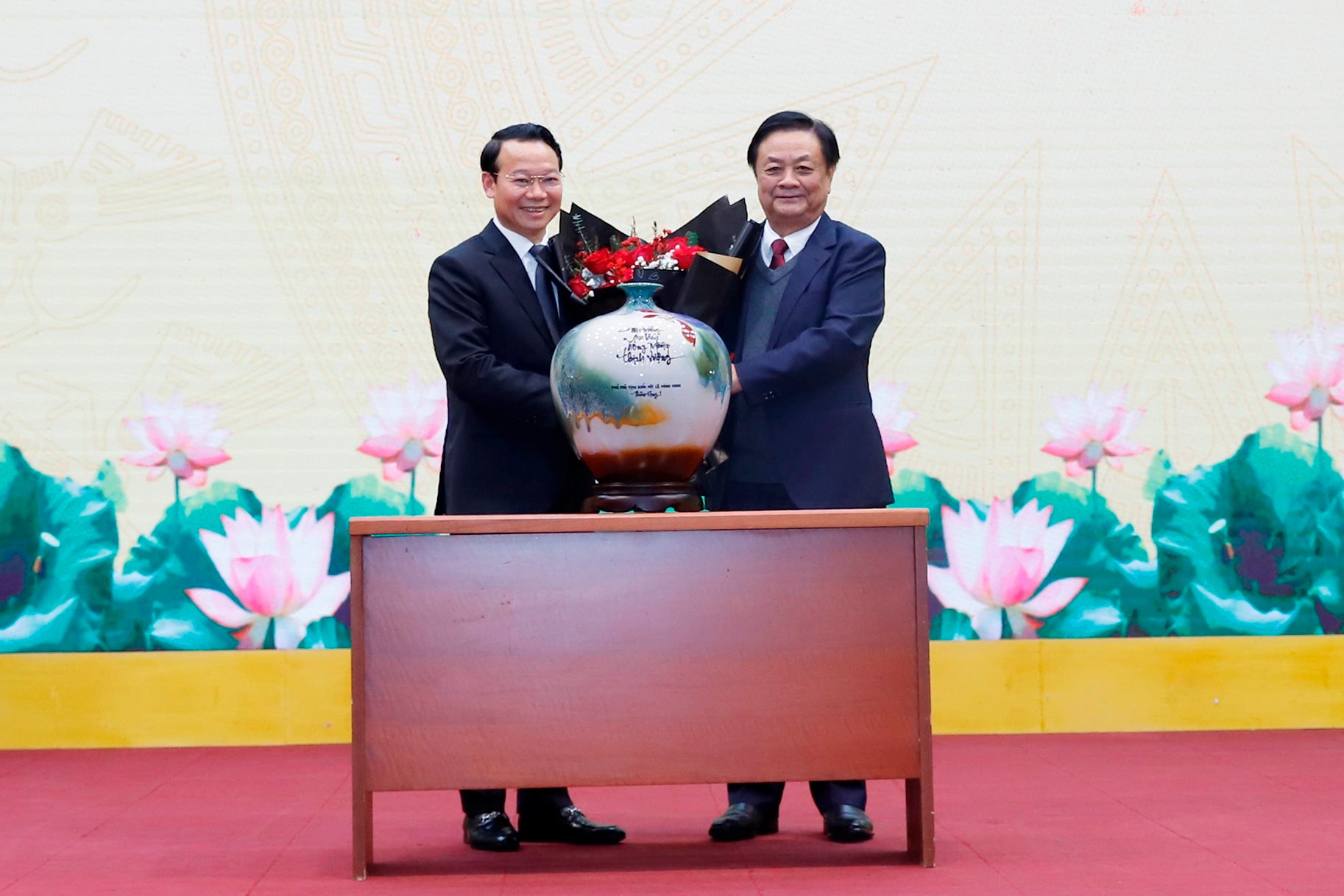 anh 7 - bai 3
